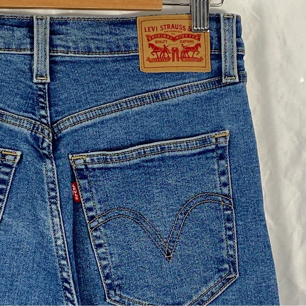 Levi Ribcage Straight Ankle Women’s Blue Denim Jeans Size 29 - Picture 13 of 16